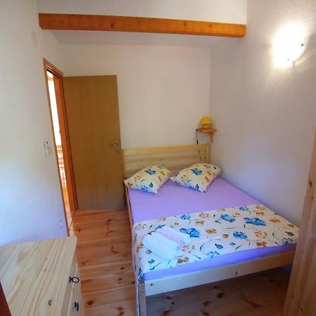 Adio Mare Apartment Pomena Exterior foto